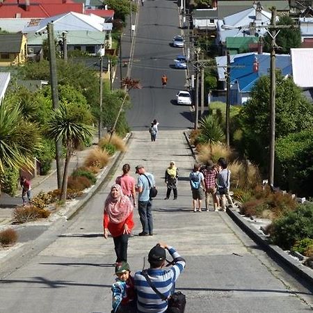 Sleep On The Steepest Street In The World! Bed & Breakfast Dunedin Exterior photo
