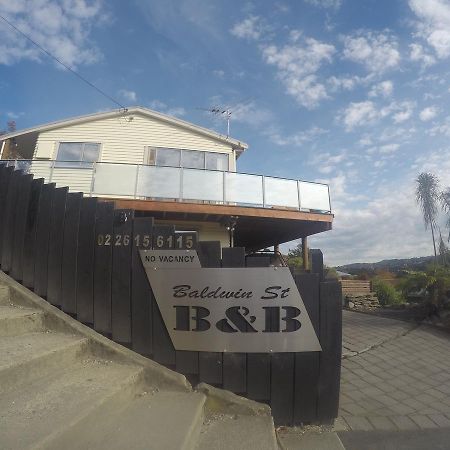 Sleep On The Steepest Street In The World! Bed & Breakfast Dunedin Exterior photo