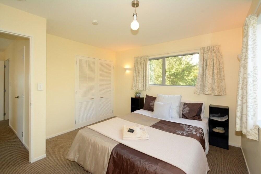 Sleep On The Steepest Street In The World! Bed & Breakfast Dunedin Exterior photo